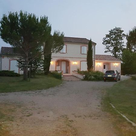 Logement Avec Piscine, Classe 3 Etoiles, De 42 M2 Tout Confort Au Calme Pour Un Couple Cahuzac-sur-Vere ภายนอก รูปภาพ