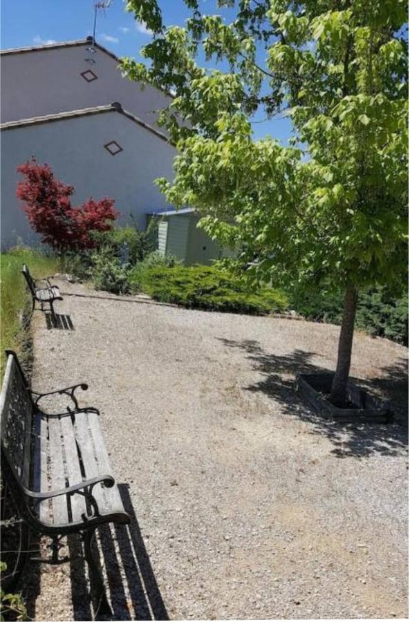 Logement Avec Piscine, Classe 3 Etoiles, De 42 M2 Tout Confort Au Calme Pour Un Couple Cahuzac-sur-Vere ภายนอก รูปภาพ